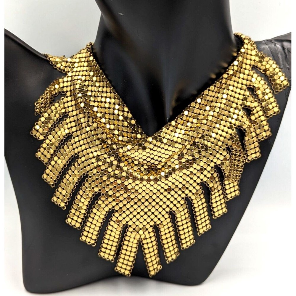 Whiting & Davis Gold Tone Chainmail Metal Fringed Vintage Bib Necklace 1970s - Picture 4 of 14